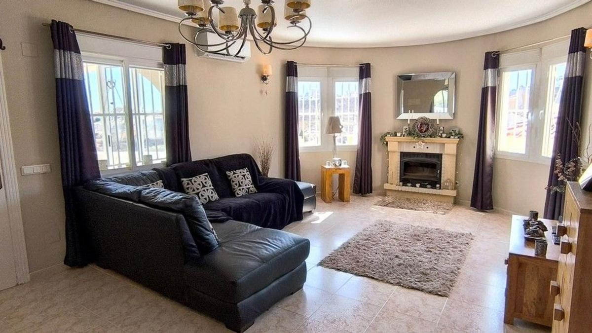 Properties for sale and rent in Spain photo 5