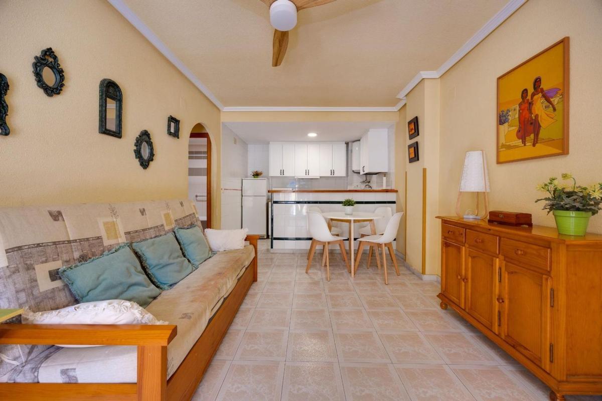 Venta de piso en Piso en Avenida Suiza, 55, Los Europeos, Torrevieja, Torrevieja
 photo 5