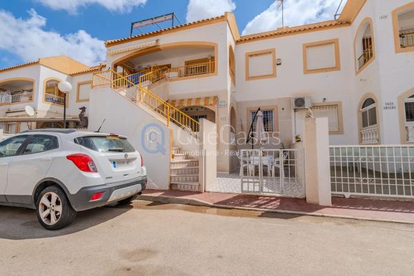 Chalet adosado en Calle Río Támesis, 637, La Siesta - El Salado - Torreta, Torrevieja photo 1
