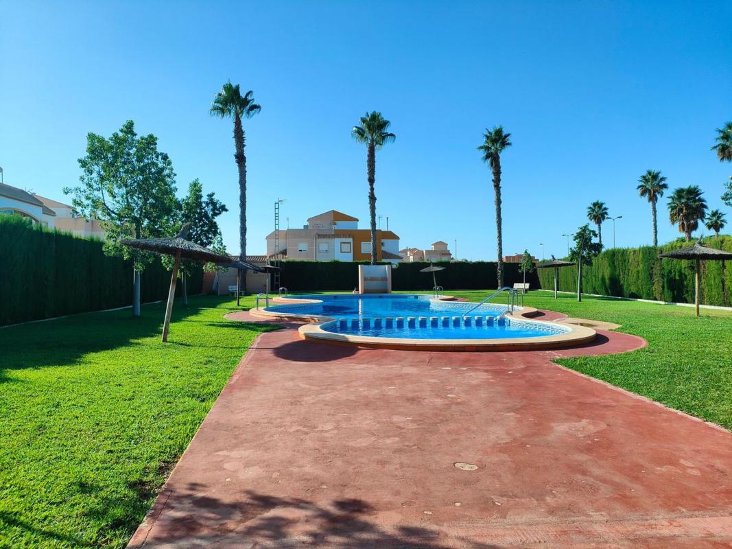 Properties for sale and rent in Spain photo 2