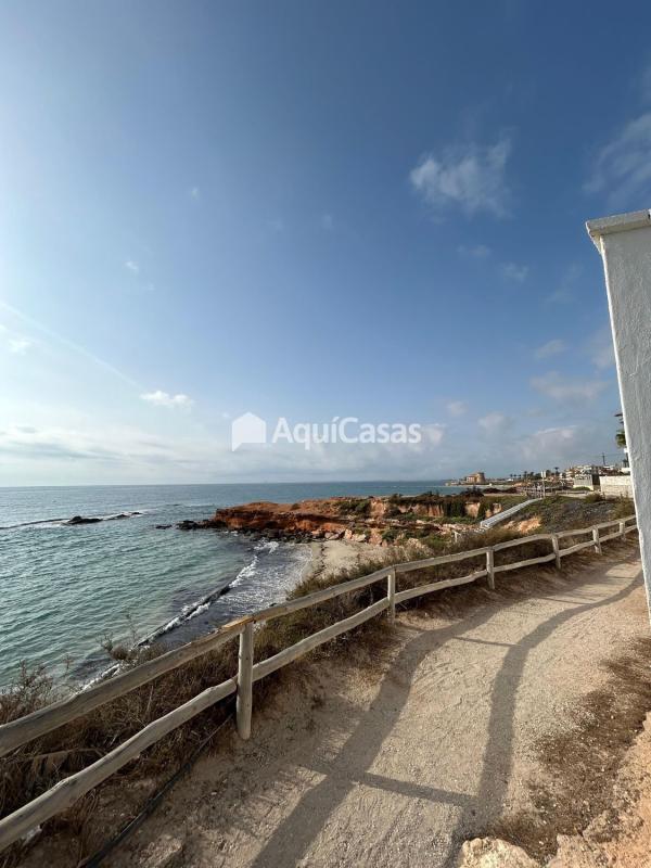 Propiedades en venta y alquiler en España photo 1