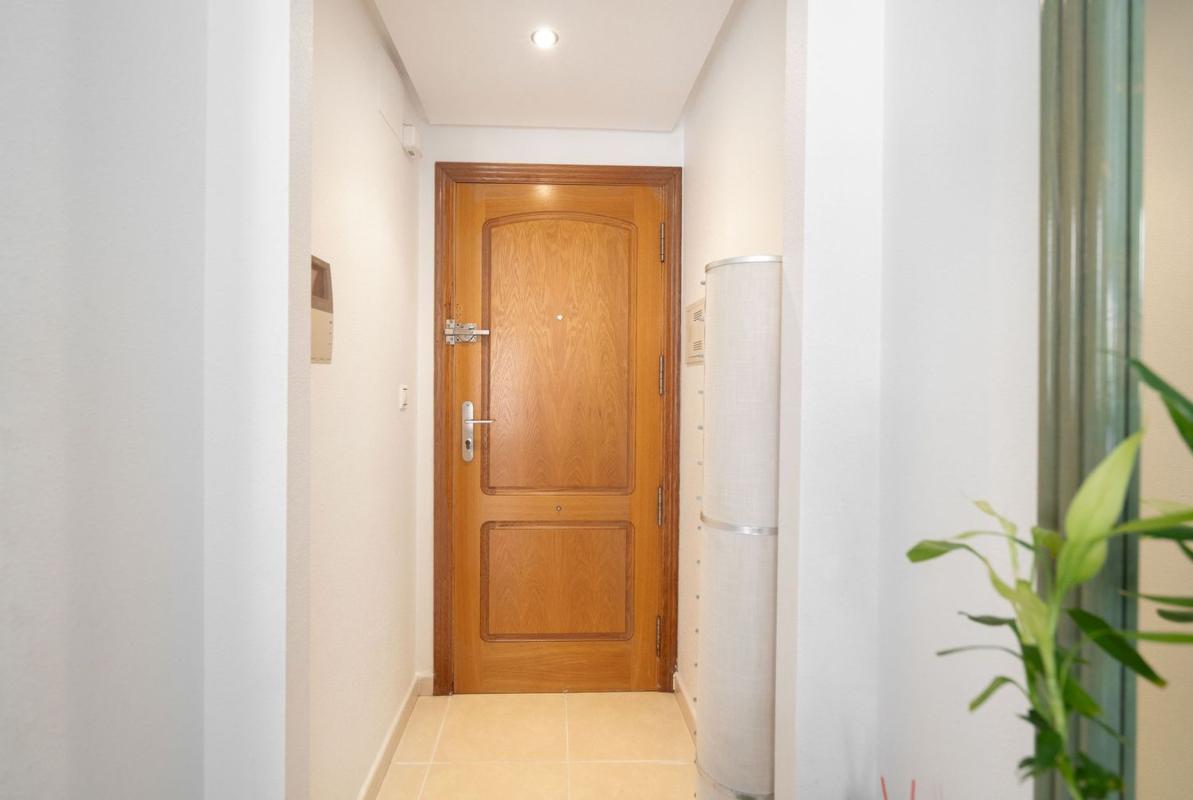 Продажа пентхауса на Ático en Avenida Doctor Mariano Ruiz Canovas, Playa de los Locos, Torrevieja, Торревьеха photo 2