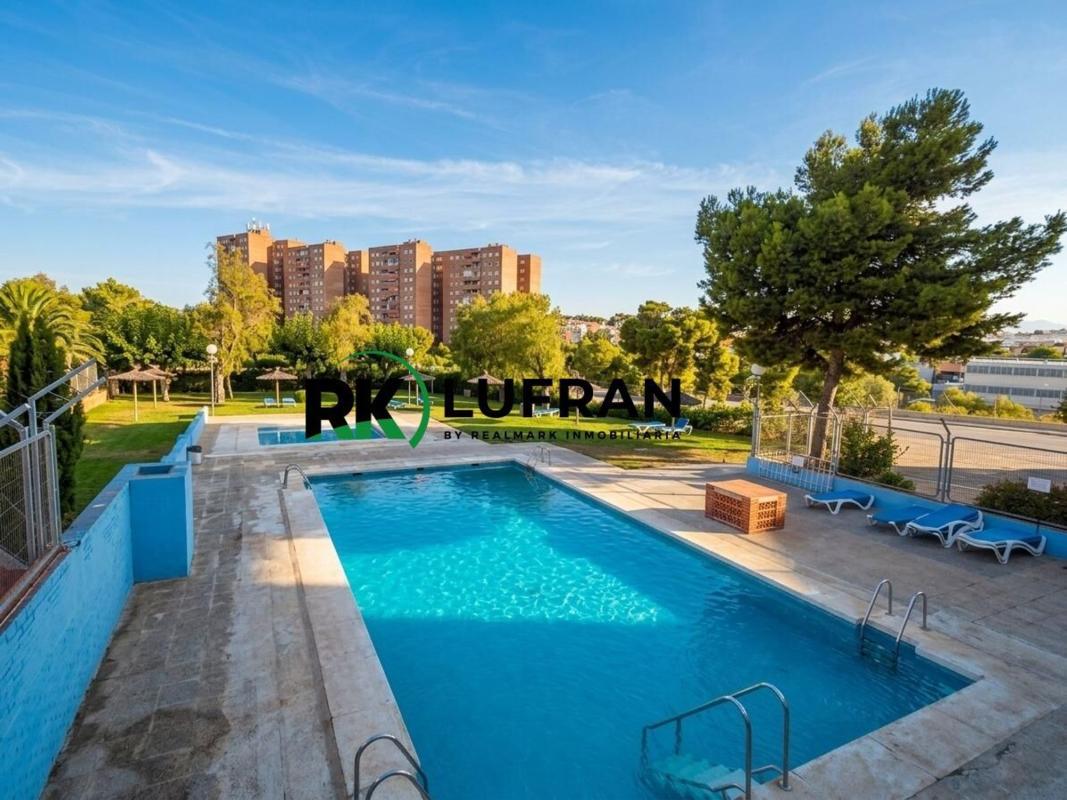 Sale of apartment in Piso en Ciudad Elegida, Alicante / Alacant, Alicante
photo 2