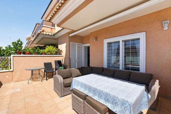 Sprzedaż mieszkania w Piso en Calle Ribeiro, Los Balcones - Los Altos del Edén, Torrevieja, Torrevieja
 photo 4