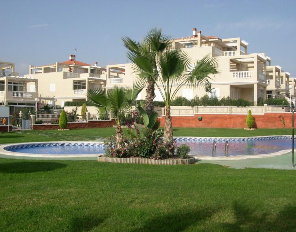 Sprzedaż mieszkania w Piso en Calle Pino Piñonero, Zeniamar, Orihuela, Orihuela
photo 3