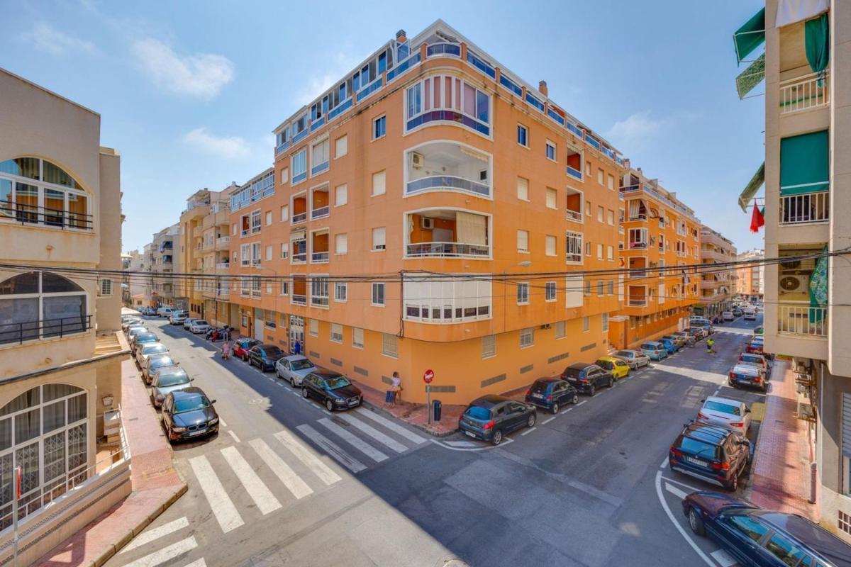 Продажа квартиры на Piso en Calle Galeón, Avenida Habaneras - Curva de Palangre, Torrevieja, Торревьеха
photo 1