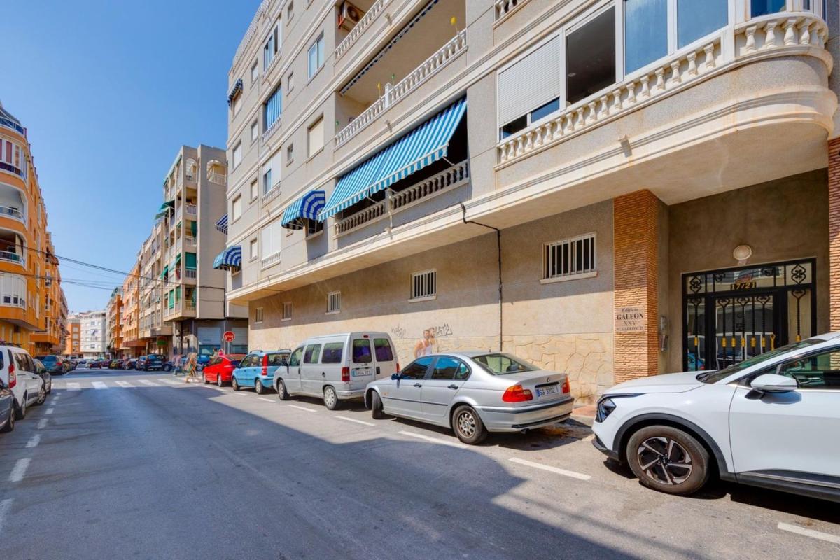 Продажа квартиры на Piso en Calle Galeón, Avenida Habaneras - Curva de Palangre, Torrevieja, Торревьеха
photo 3