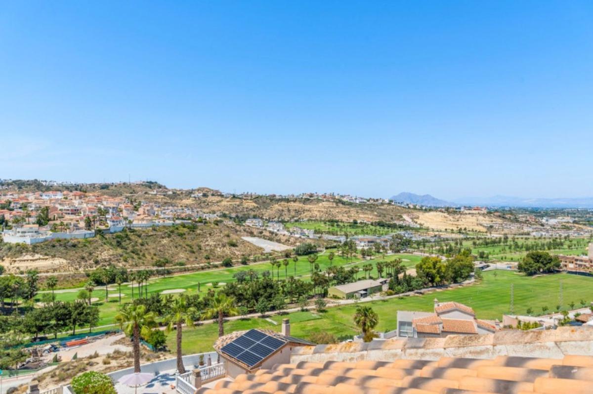 Properties for sale and rent in Spain photo 2