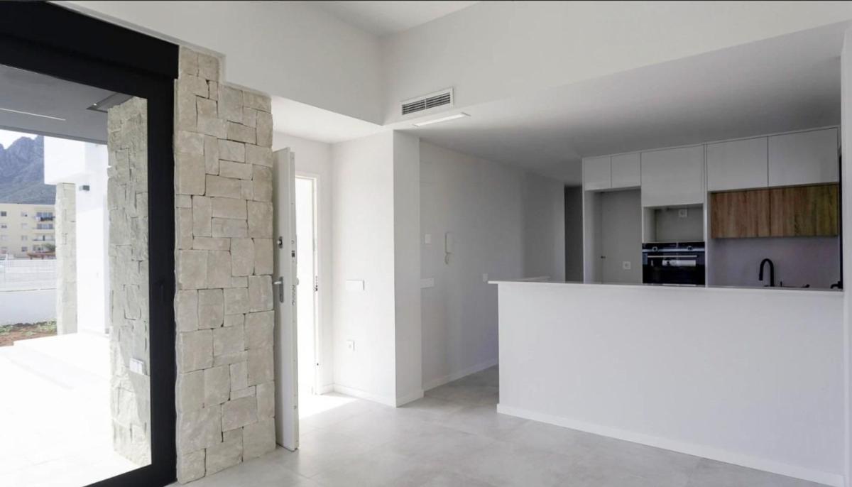 Недвижимость на продажу и в аренду в Испании photo 5