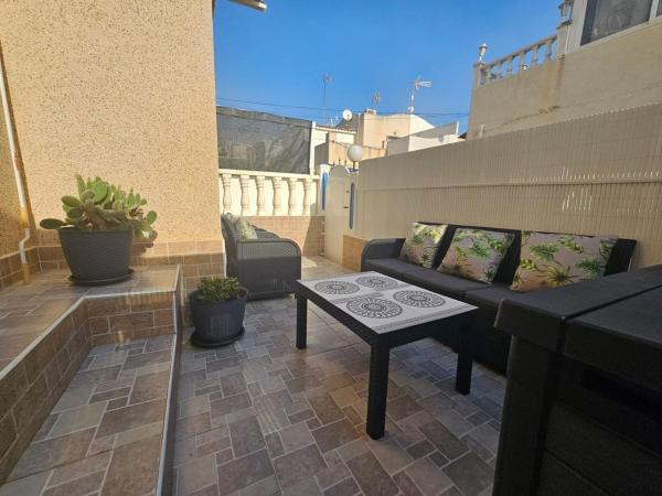 Casa o chalet independiente en Los Balcones - Los Altos del Edén, Torrevieja thumbnail 2