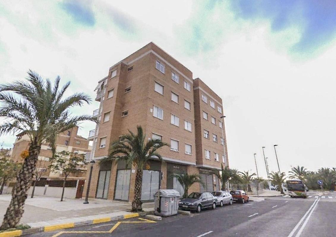 Venta de chalet independiente en Casa o chalet en Calle el Cadafal, Travalón, Elche / Elx, Elche / Elx
photo 1
