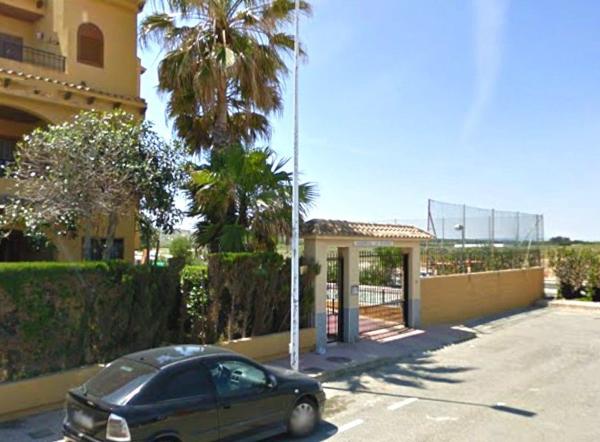Chalet independiente en venta en Casa o chalet en Avenida de los Holandeses, Los Europeos, Torrevieja, Torrevieja
 photo 3