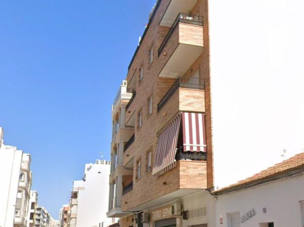 Independent chalet for sale in Casa o chalet en Calle San Pascual, Centro - Muelle Pesquero, Torrevieja, Torrevieja
 photo 2