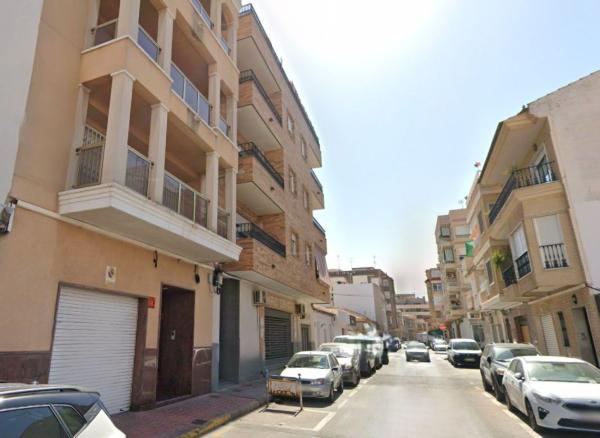 Independent chalet for sale in Casa o chalet en Calle San Pascual, Centro - Muelle Pesquero, Torrevieja, Torrevieja
 photo 3