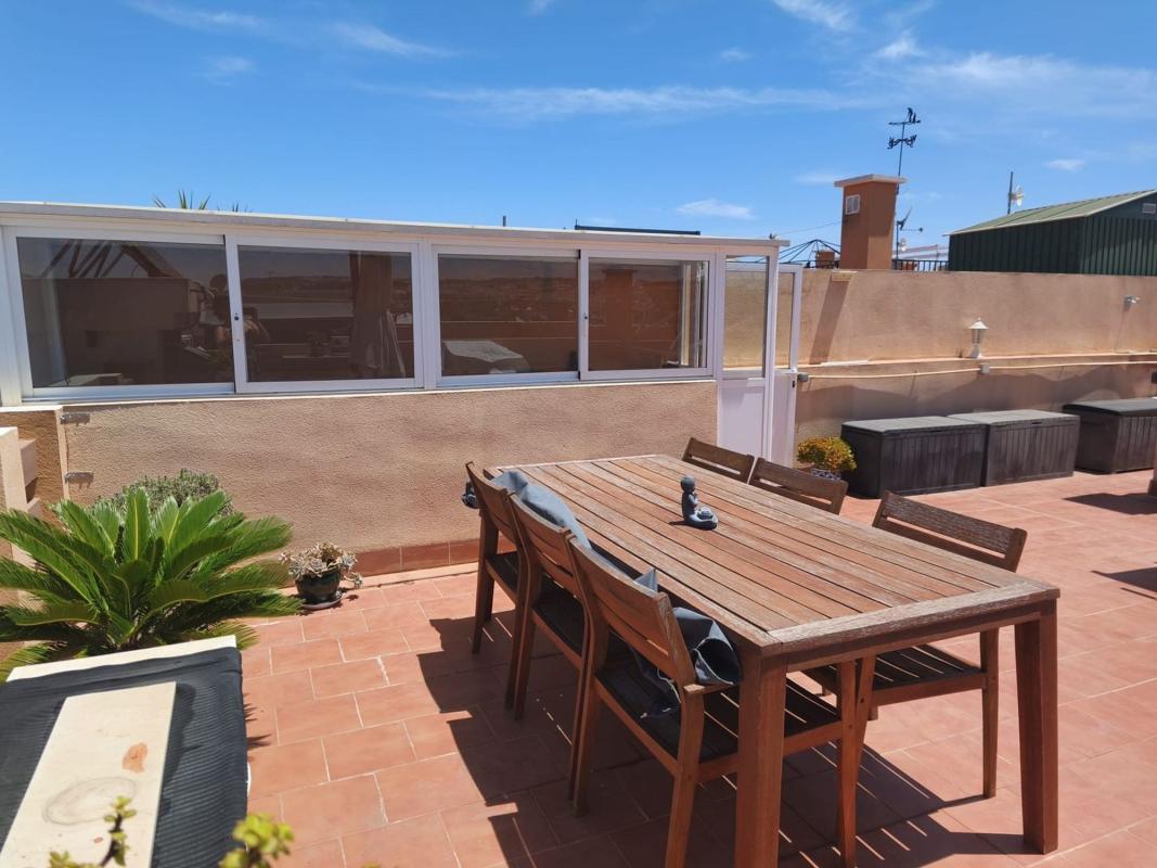 Venta de ático en Ático en Calle Lago de Sanabria, 348, Zona Lago - Los Almendros, Orihuela, Orihuela photo 2