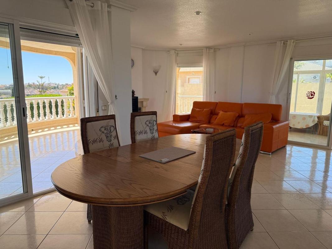 Properties for sale and rent in Spain photo 4
