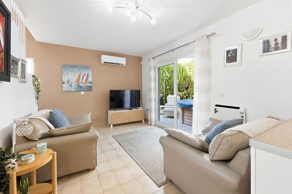 Properties for sale and rent in Spain photo 4