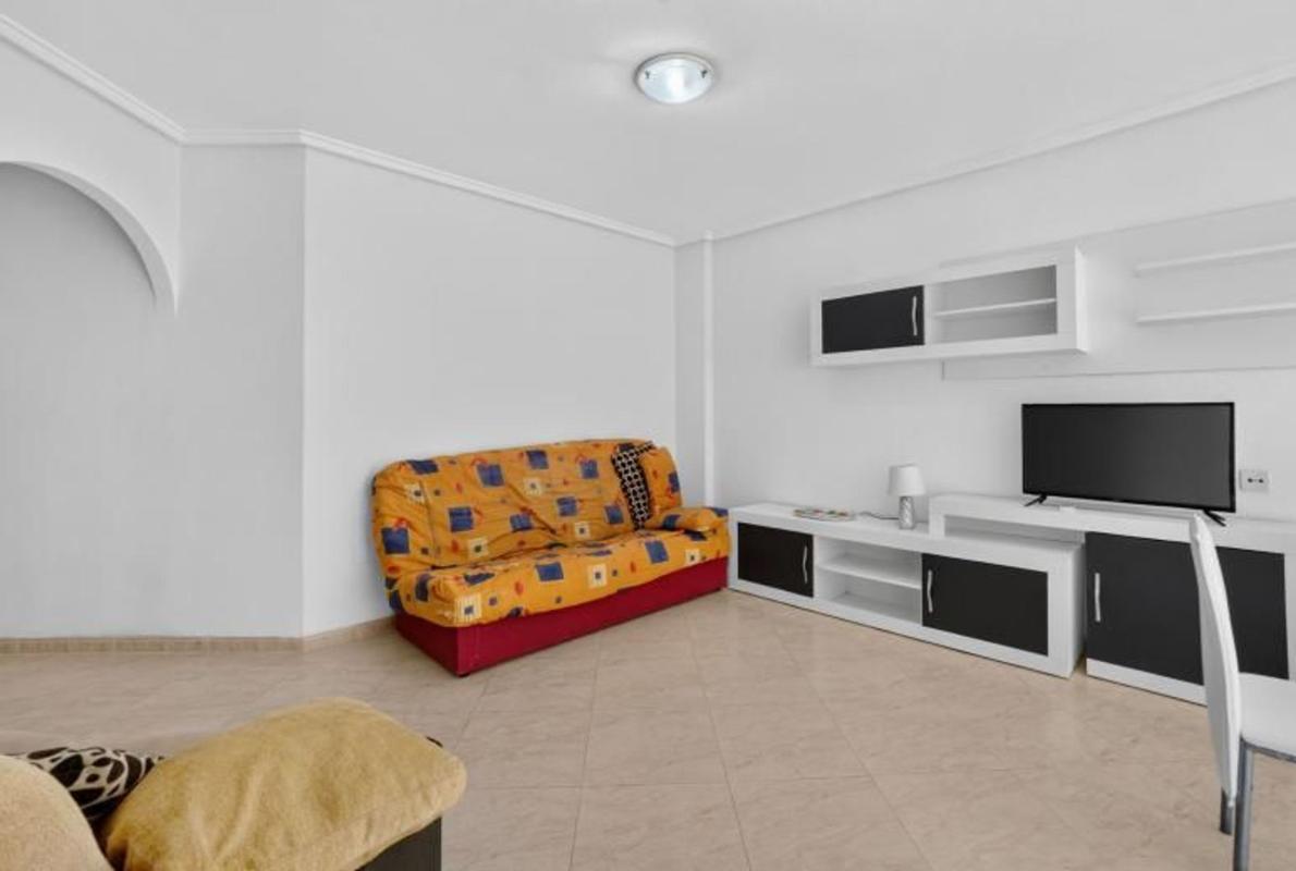 Venta de piso en Piso en Calle la Loma, Antonio Machado, Torrevieja, Torrevieja
 photo 4