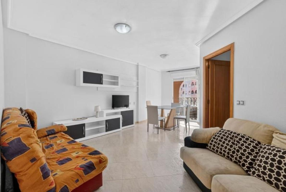 Venta de piso en Piso en Calle la Loma, Antonio Machado, Torrevieja, Torrevieja
 photo 5