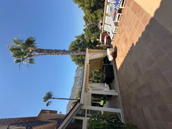 Частный шале на продаже в  Casa o chalet en Calle Flor de Llimera, El Montgó, Denia, Дения photo 4