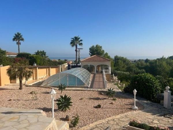 Chalet wolnostojący na sprzedaż w Casa o chalet en Calle Eurídice, La Pedrera-Vessanes, Denia, Dénia thumbnail 2