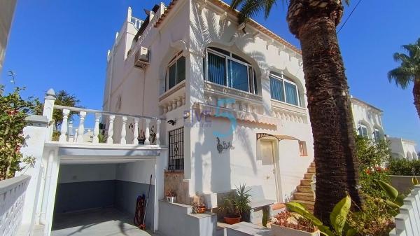 Independent chalet for sale in Casa o chalet en Centro, San Miguel de Salinas, San Miguel de Salinas
 photo 1