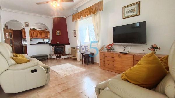 Independent chalet for sale in Casa o chalet en Centro, San Miguel de Salinas, San Miguel de Salinas
 photo 3
