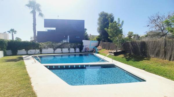 Sprzedaż mieszkania w Piso en Villamartín, Orihuela, Orihuela
photo 1