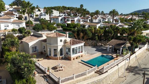 Частный шале на продаже в  Casa o chalet en Benimeit-Tabaira, Moraira, Морайра photo 1