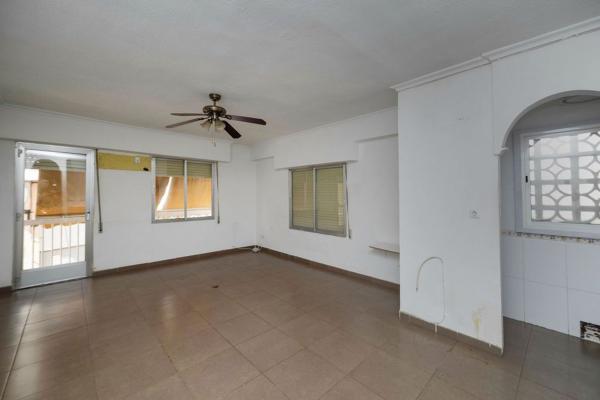 Venta de piso en Piso en Calle de Sant Antoni, Centro, Santa Pola, Santa Pola
thumbnail 3