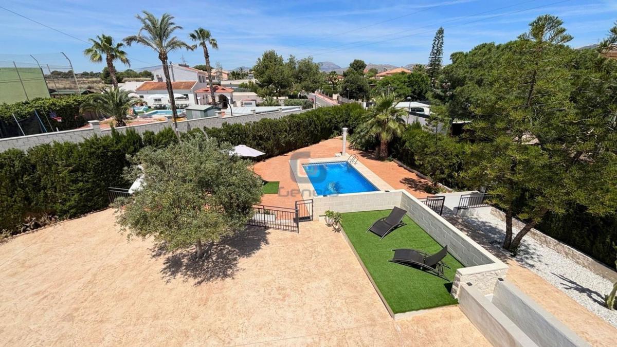 Properties for sale and rent in Spain photo 1
