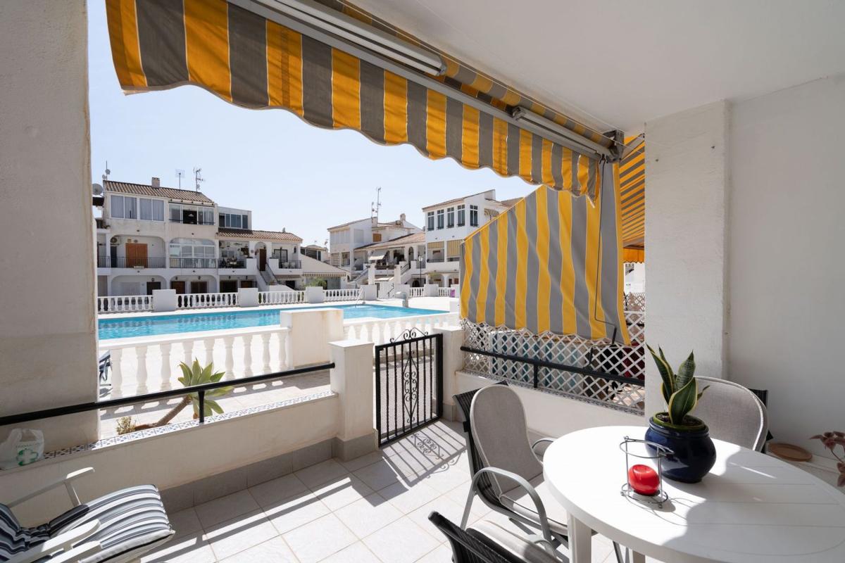 Продажа квартиры на Piso en Calle Tomas Valcarcel, Zona los Frutales, Torrevieja, Торревьеха
photo 3