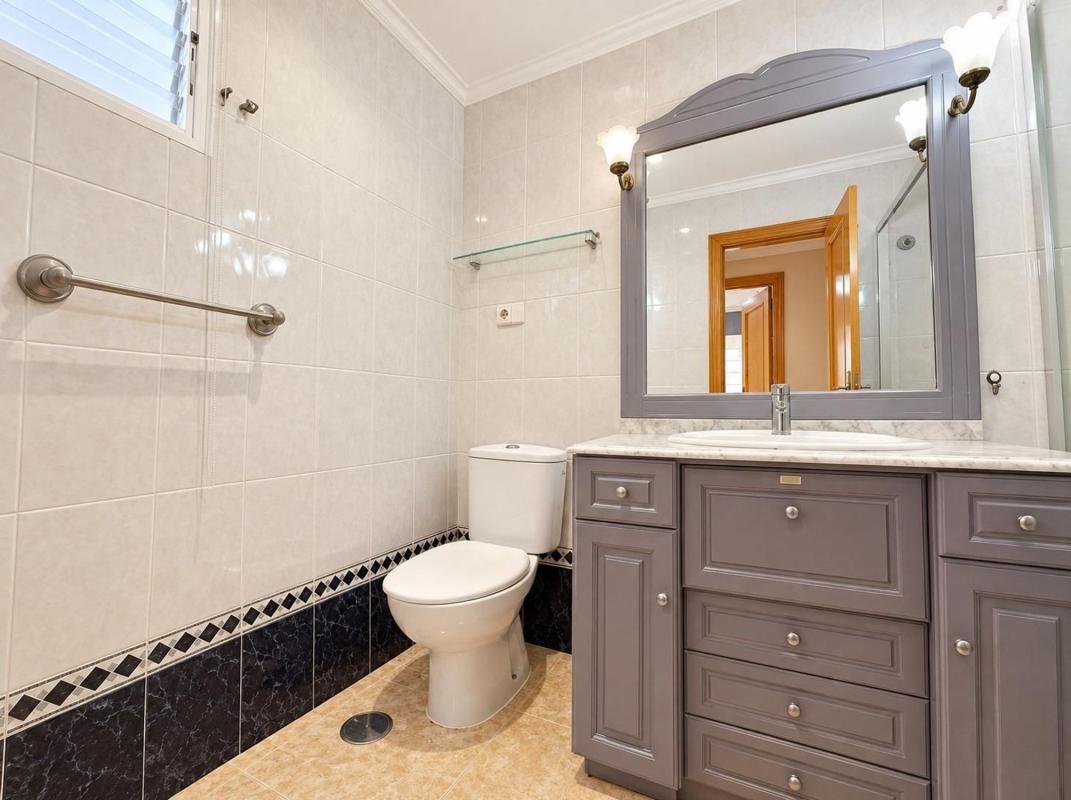 Venta de piso en Piso en Portes Encarnades-Torreta-Portalada, Elche / Elx, Elche / Elx
photo 3