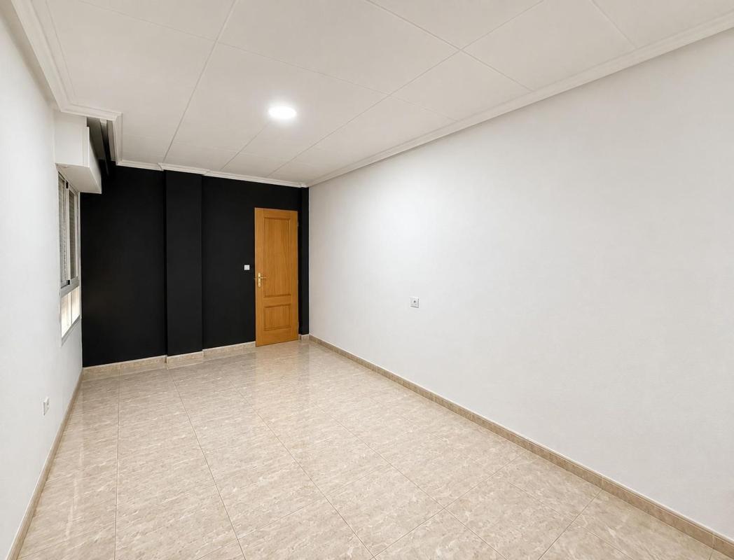 Venta de piso en Piso en Portes Encarnades-Torreta-Portalada, Elche / Elx, Elche / Elx
photo 4