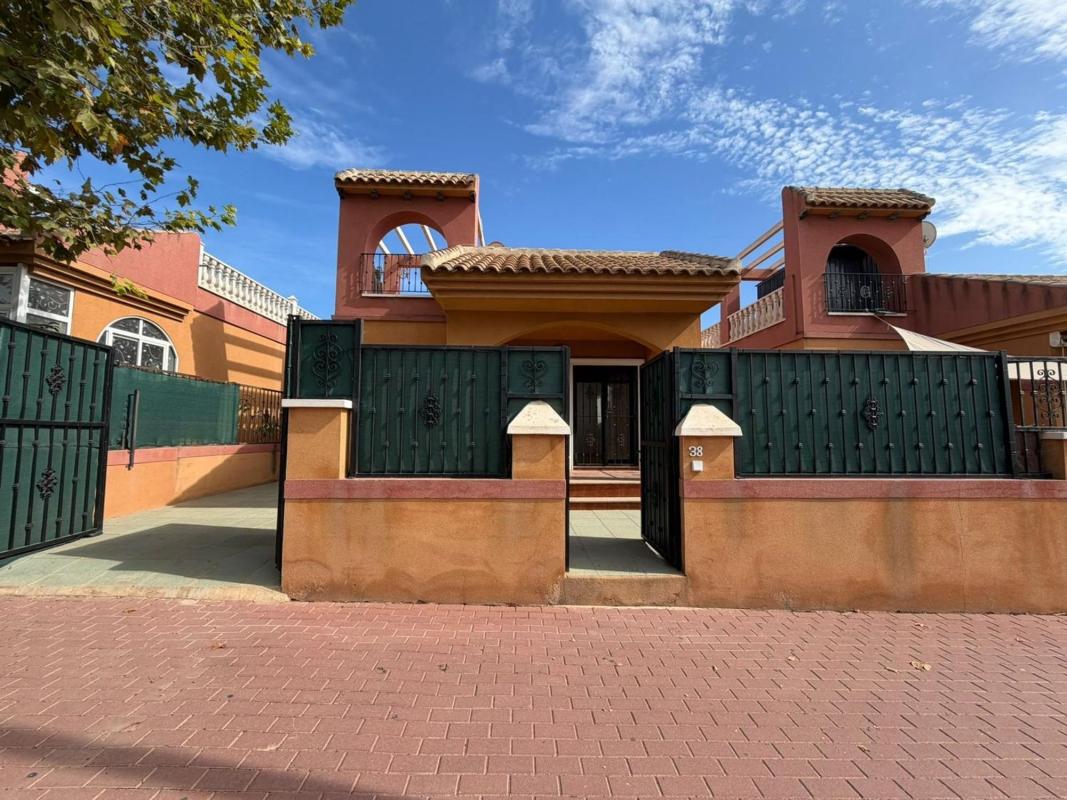 Properties for sale and rent in Spain photo 2