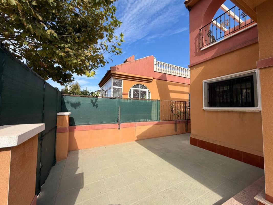 Properties for sale and rent in Spain photo 4
