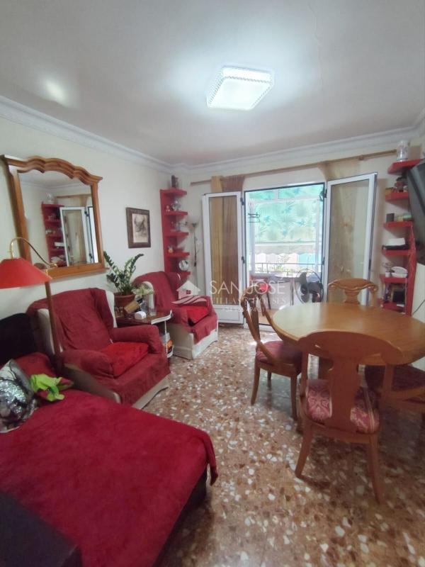 Venta de piso en Piso en Calle Villa de Chiva, Virgen del Remedio - Parque lo Morant, Alicante / Alacant, Alicante / Alacant
photo 2