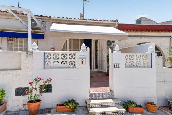 Casa de pueblo en La Siesta - El Salado - Torreta, Torrevieja thumbnail 2