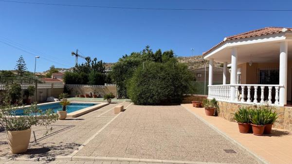 Casa o chalet independiente en Valle del Sol - Rio Park, Mutxamel thumbnail 3