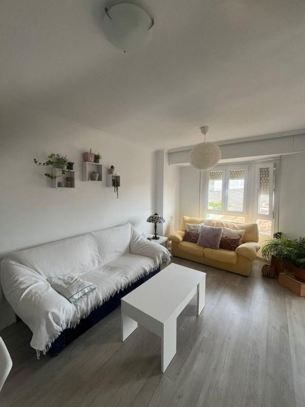 Продажа квартиры на Piso en Calle Jacinto Benavente, 1, Pinoso, Пиносo
photo 1