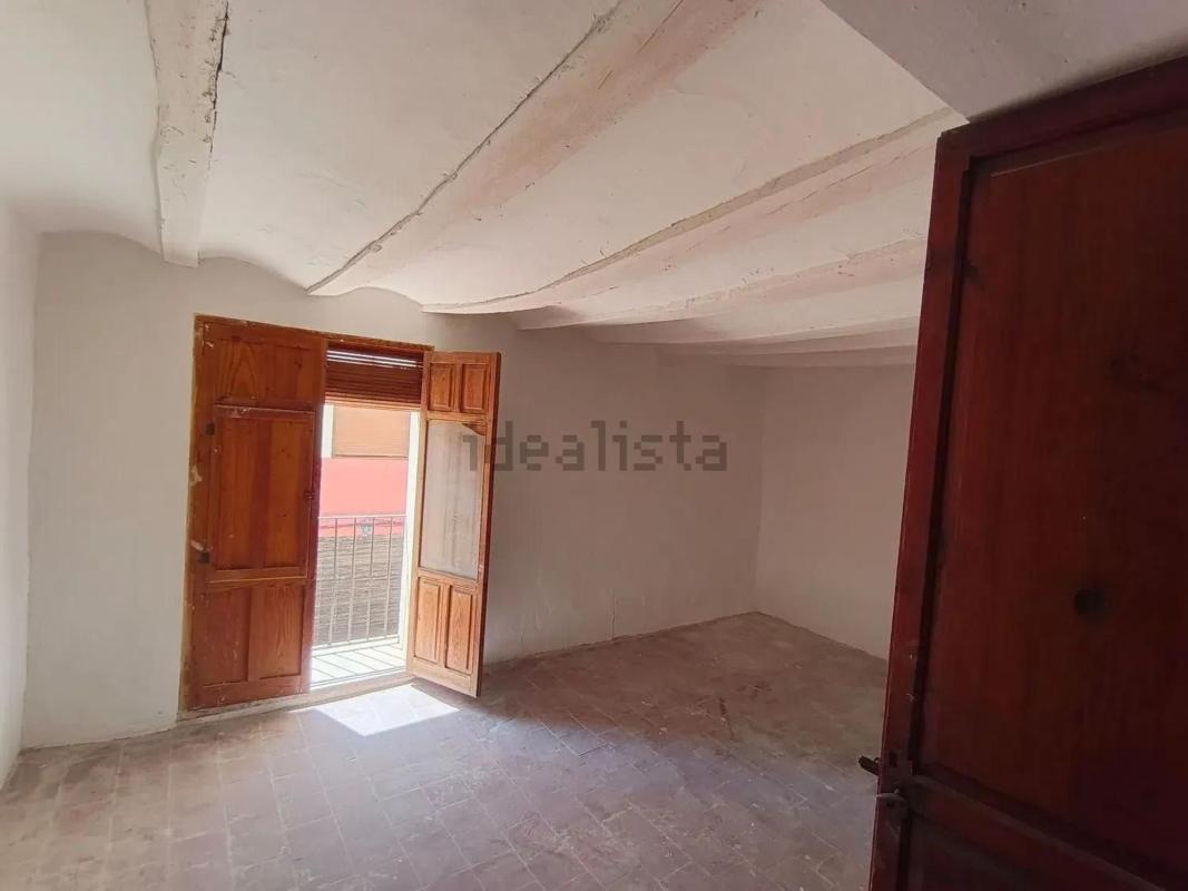Propiedades en venta y alquiler en España photo 1