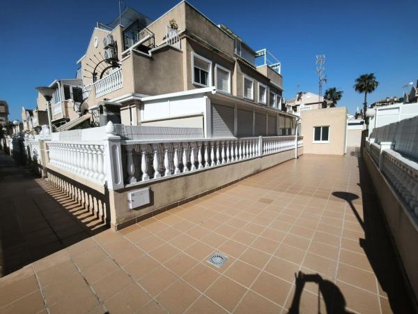 Casa o chalet independiente en Aguas Nuevas, Torrevieja photo 1