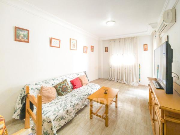 Sale of flat in Piso en Calle San Miguel de Salinas, El Acequión, Torrevieja, Torrevieja
photo 1