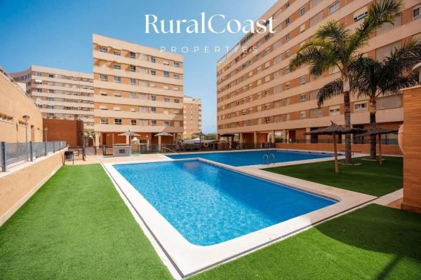 Venta de piso en Piso en Calle Matrona Maria de Gracia Cases Penades, Paus, Alicante / Alacant, Alicante / Alacant
 photo 1