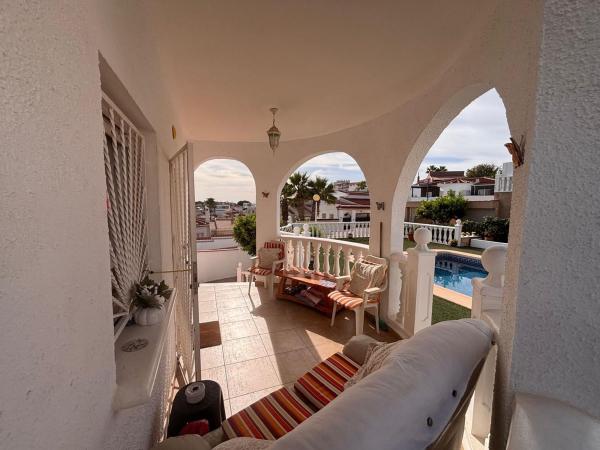 Casa o chalet independiente en Avenida del Greco, Centro de la Ciudad Quesada, Rojales photo 2