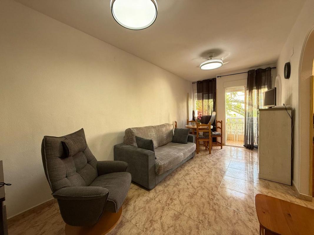Sale of apartment in Piso en Patricio Zammit, 67, Antonio Machado, Torrevieja, Torrevieja
photo 2