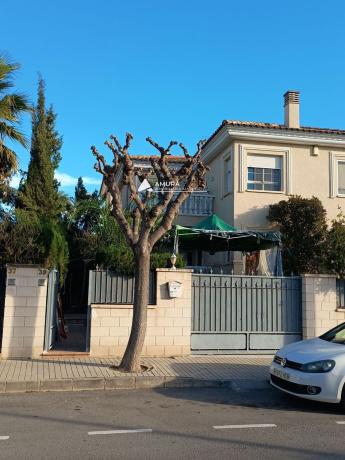 Chalet adosado en Puente Nuevo, Club de Campo, Elda thumbnail 2