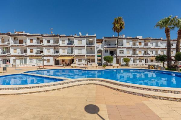 Sprzedaż mieszkania w Piso en Cala Dorada, 1 -d, Punta Prima, Torrevieja, Torrevieja
photo 1