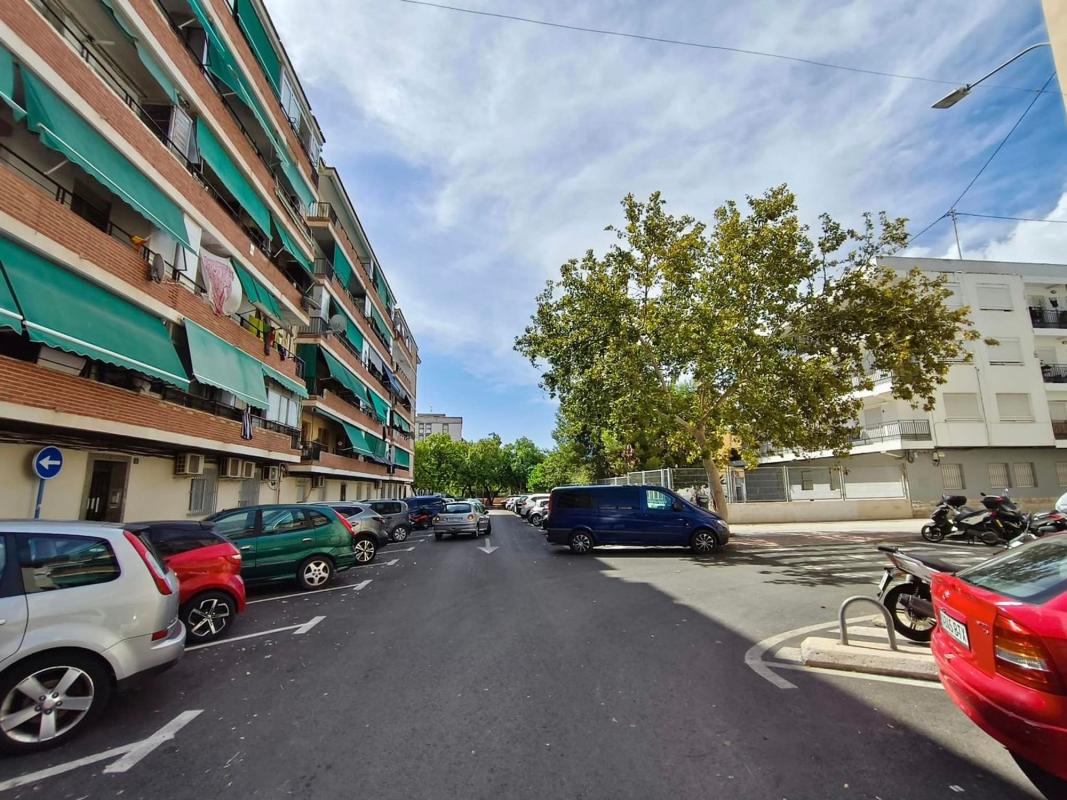 Venta de piso en Piso en Calle Abogado Pérez Mirete, Virgen del Remedio - Parque lo Morant, Alicante / Alacant, Alicante / Alacant
photo 4