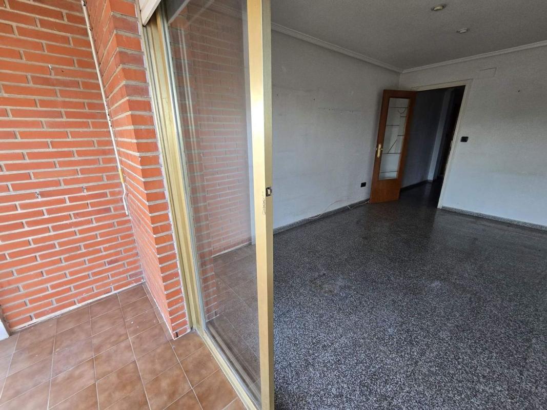 Продажа квартиры на Piso en Calle Joaquín Martínez Maciá, Carrús Oeste, Elche / Elx, Эльче / Эльх
photo 4